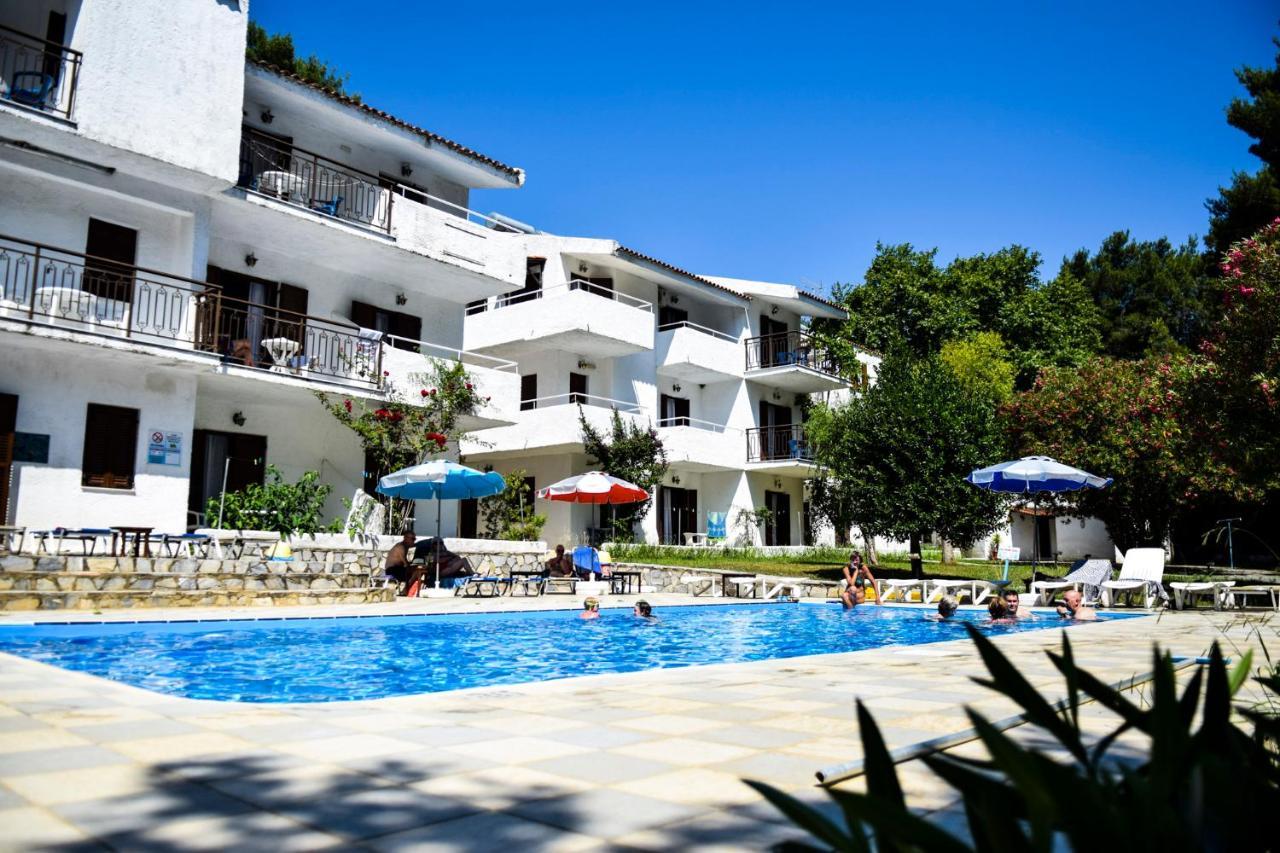 Amalia Apartments Koukounaries Exterior foto